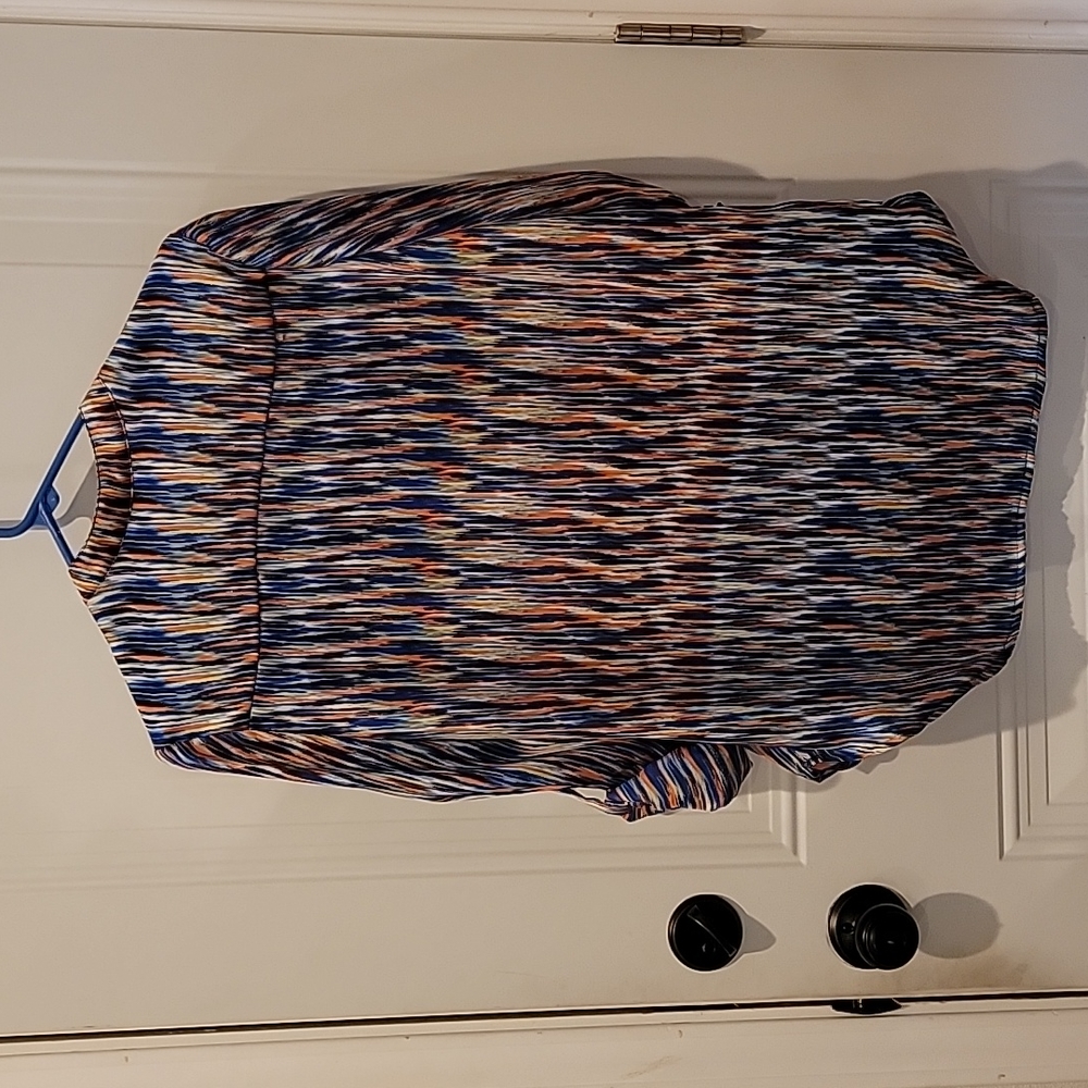nikkies Threads, Size M , Multi colored - Picture 2 of 4